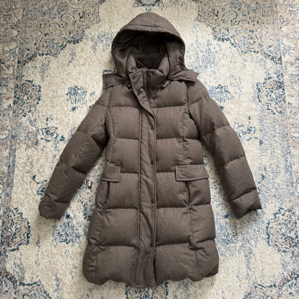 Akris Punto Wool Down Puffer Coat with Removable Hood, Size 4